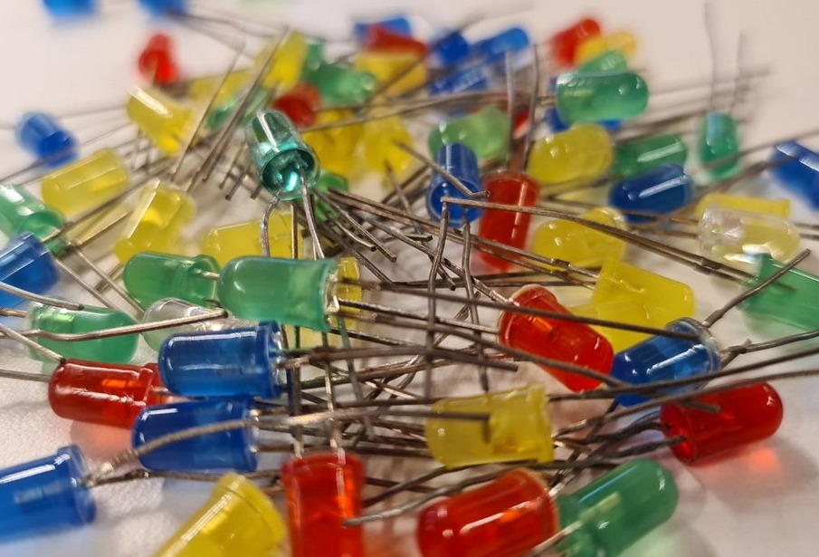 Jugando con LEDs